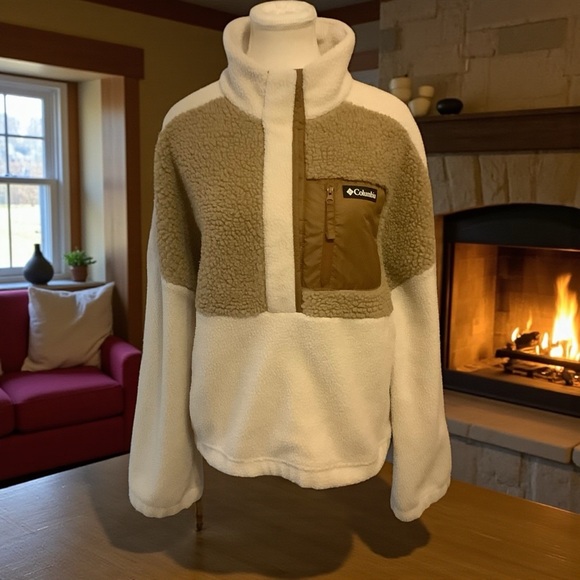 Columbia Jackets & Blazers - Columbia Cream and Olive Green Sherpa Fleece Pullover
